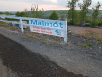 schild maimot.jpg